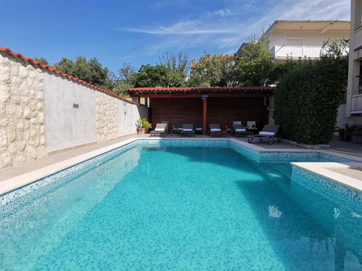 Apartments Miranda لوبار المظهر الخارجي الصورة