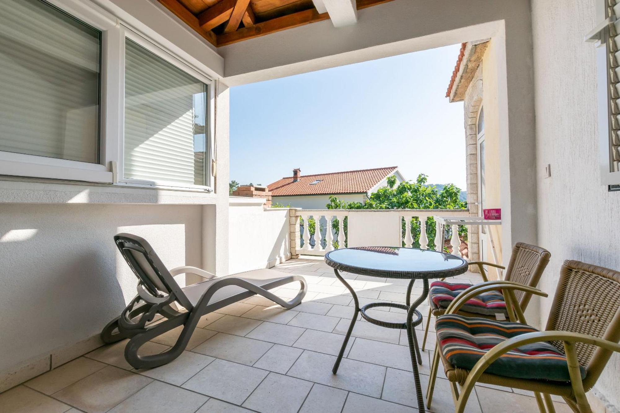 Apartments Miranda لوبار المظهر الخارجي الصورة