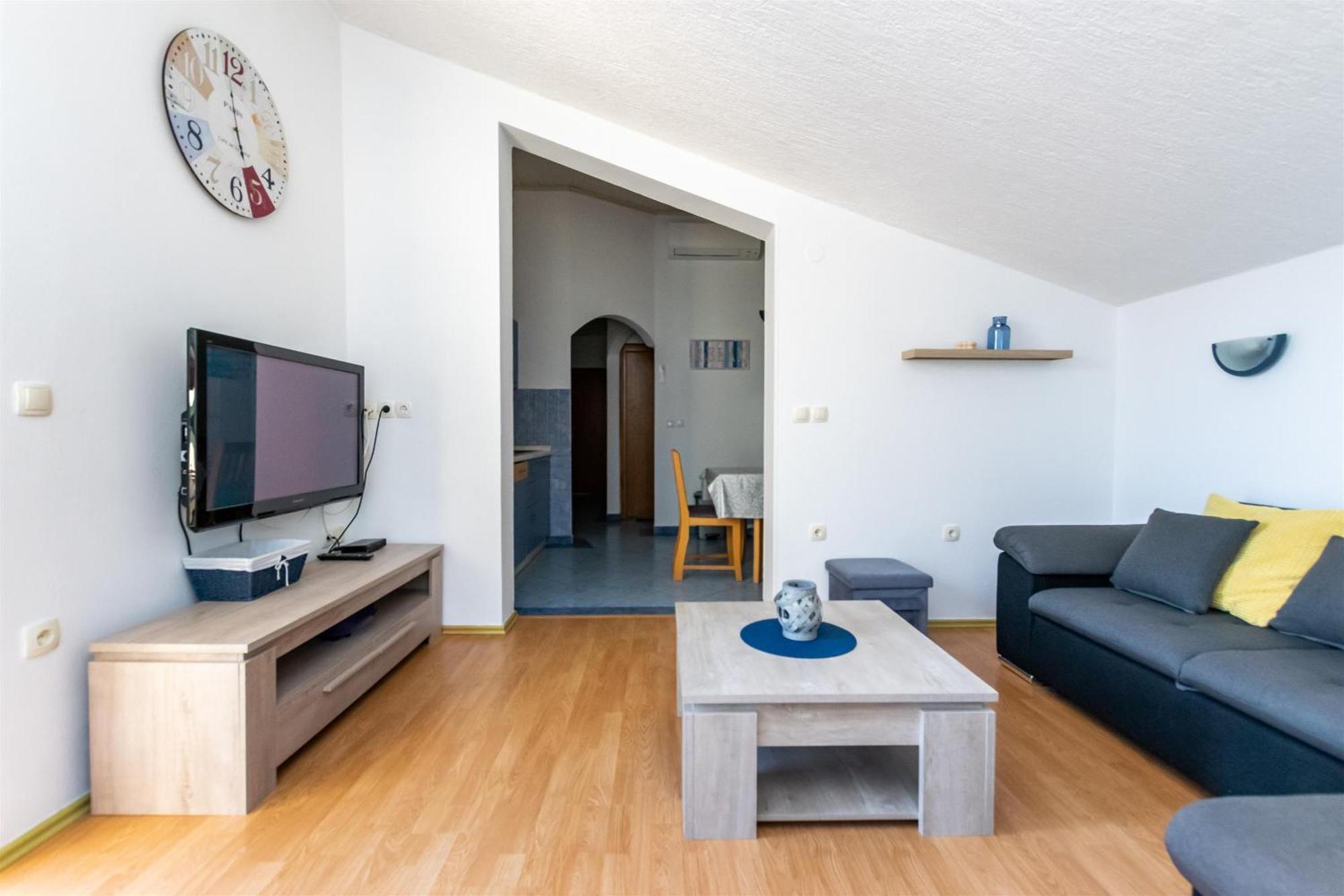 Apartments Miranda لوبار المظهر الخارجي الصورة